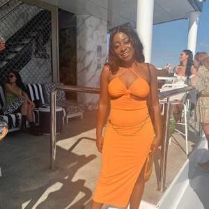 Meet your Posher, Charleen